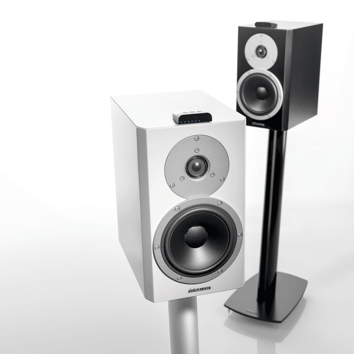 Xeo 4 │ Bookshelf │ A revolution in high-end active speakers